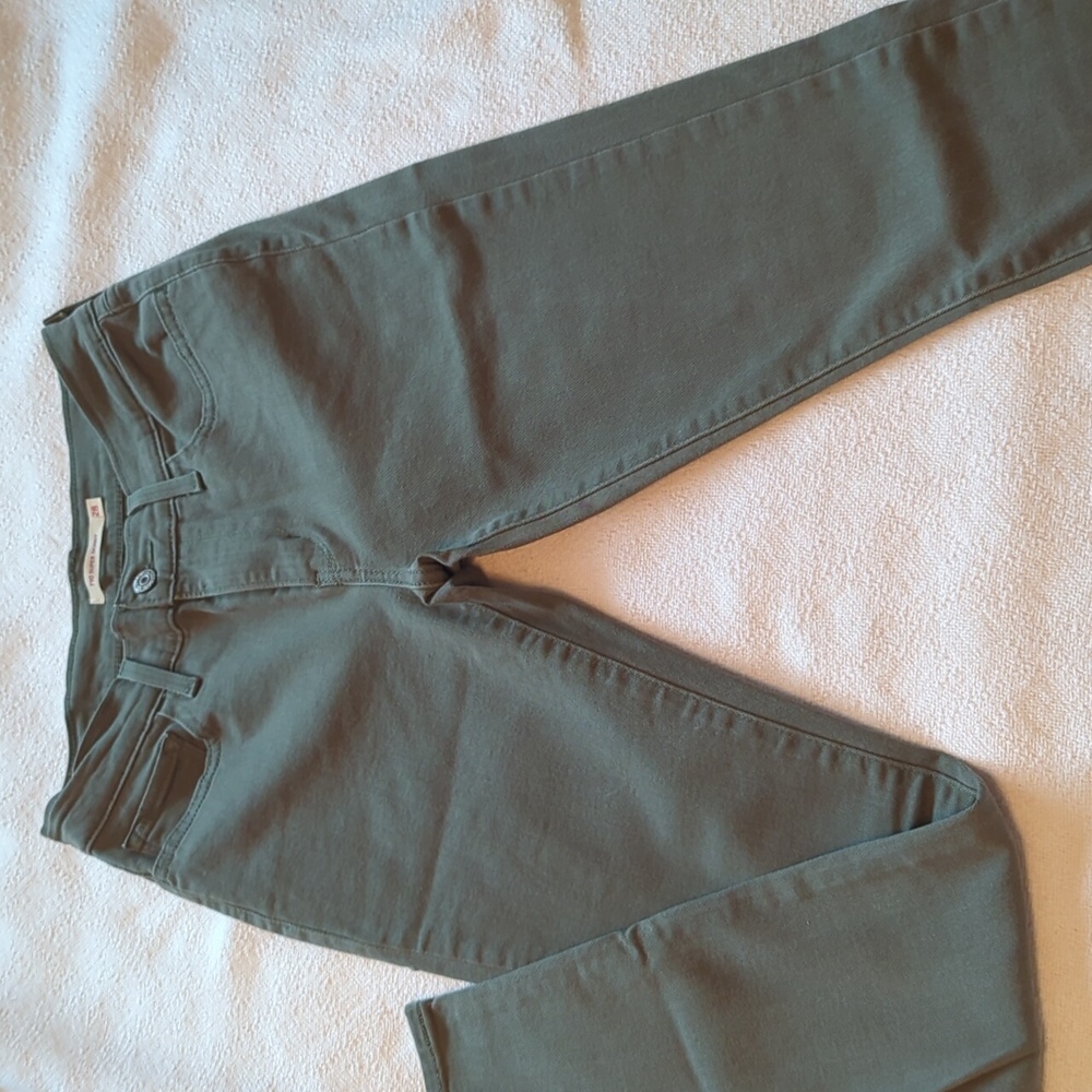 Levi's 710 super skinny 28
